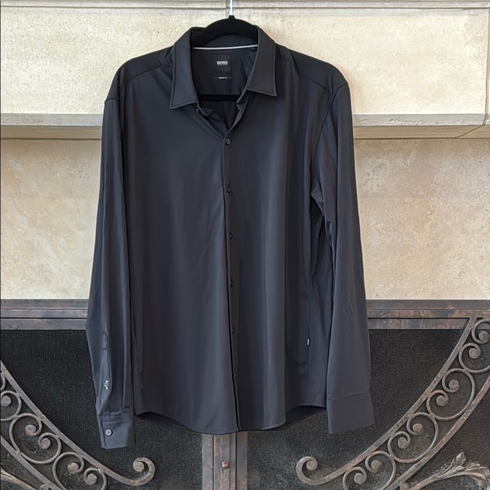 Men’s Boss Sharp Fit Button Down Shirt